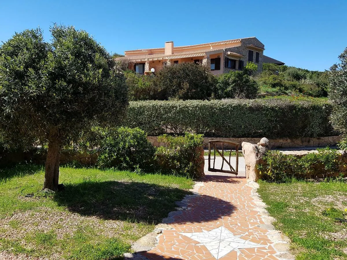 Villa Mavi With Solarium And Seaview, Swimming Pool 0*, Costa Paradiso